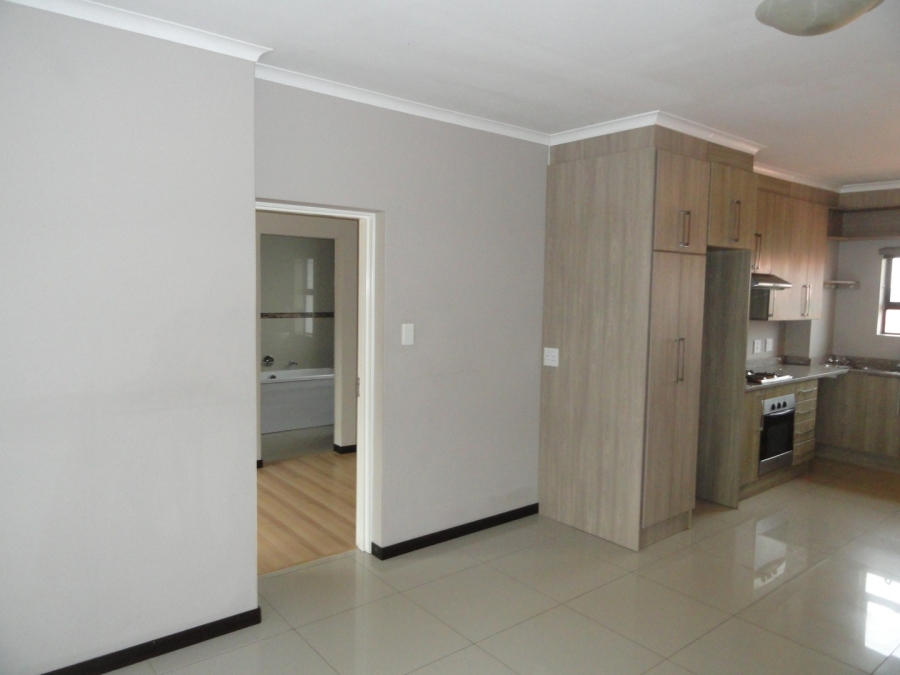 To Let 3 Bedroom Property for Rent in Van Der Hoff Park North West